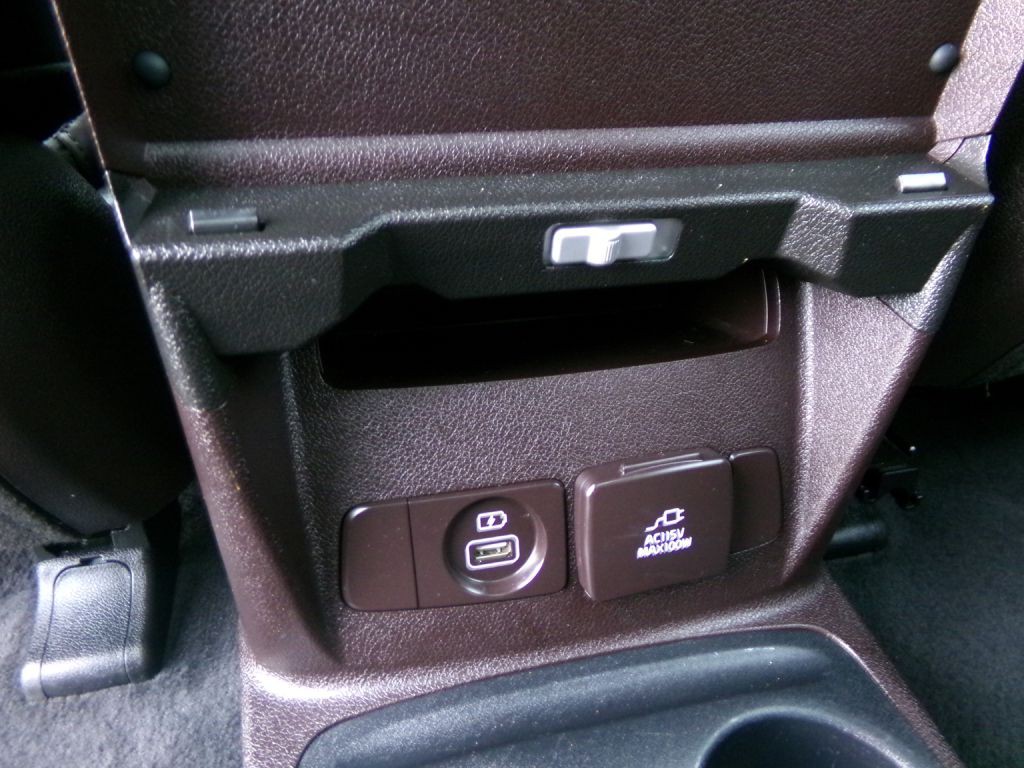 2016 Kia Sedona Image 34