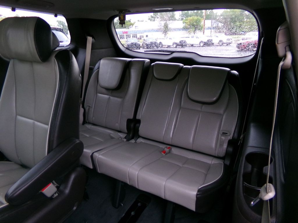 2016 Kia Sedona Image 36