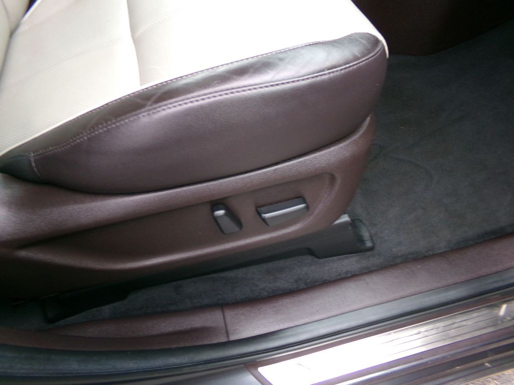 2016 Kia Sedona Image 39