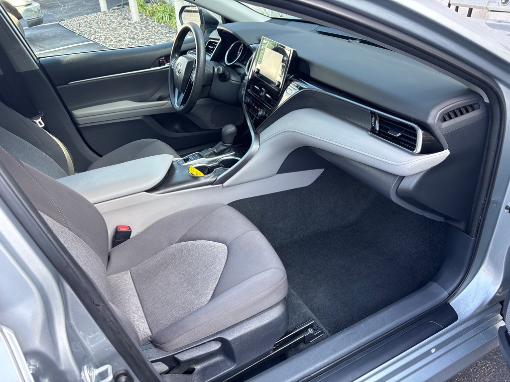 2023 Toyota Camry Image 33