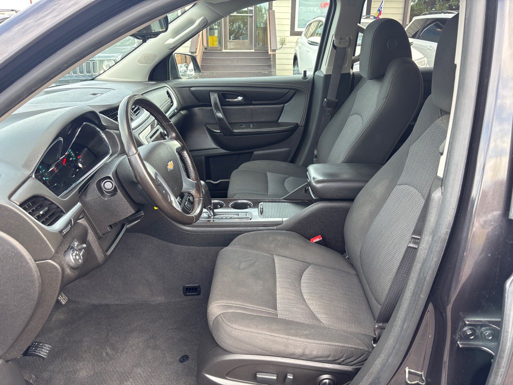 2017 Chevrolet Traverse Image 11