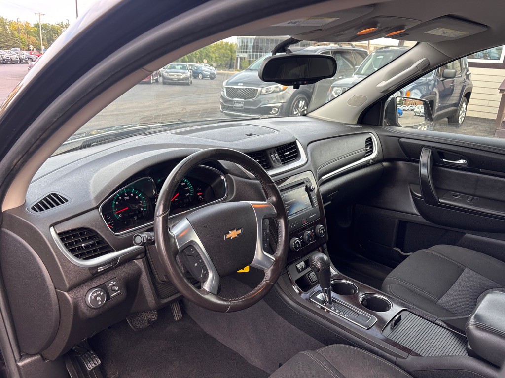 2017 Chevrolet Traverse Image 12