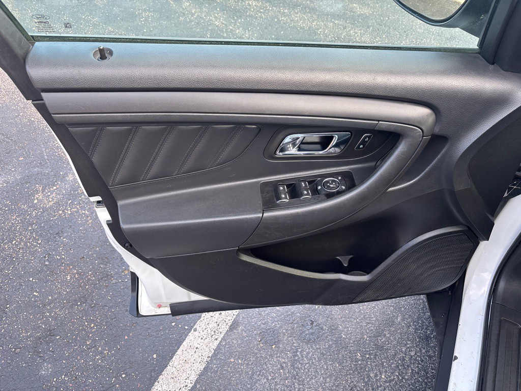 2013 Ford Taurus Image 9