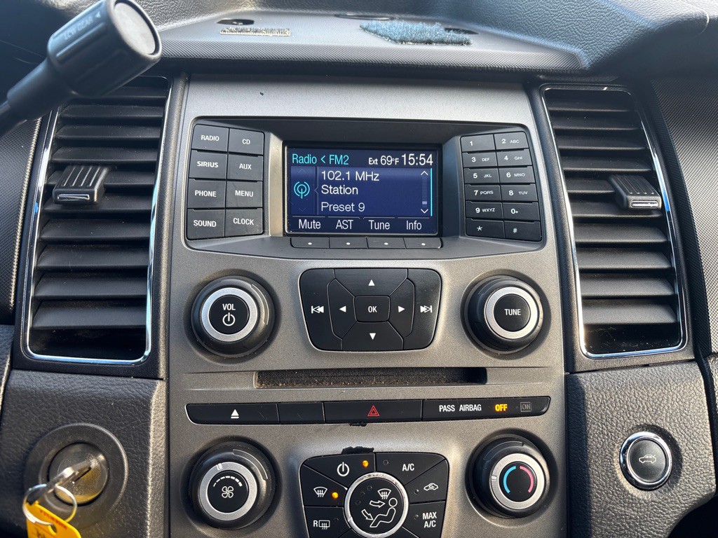 2013 Ford Taurus Image 17