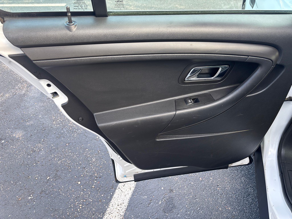 2013 Ford Taurus Image 20