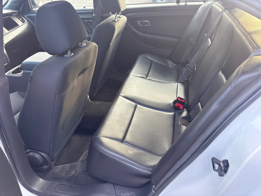 2013 Ford Taurus Image 21