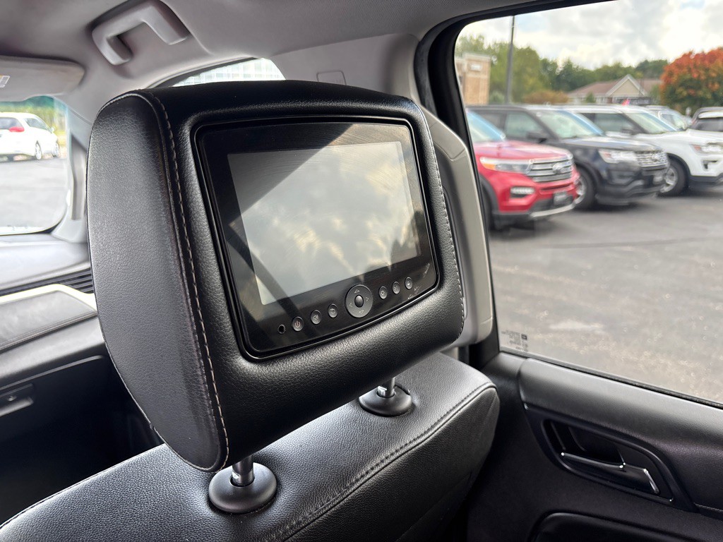2017 GMC Yukon Image 33