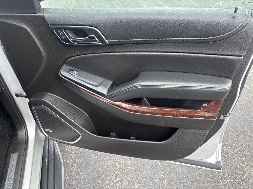 2017 GMC Yukon Image 40