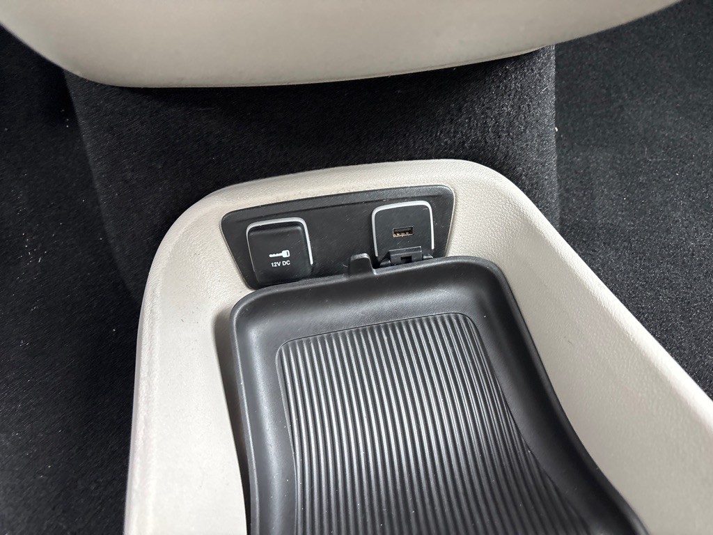 2017 Chrysler Pacifica Image 23