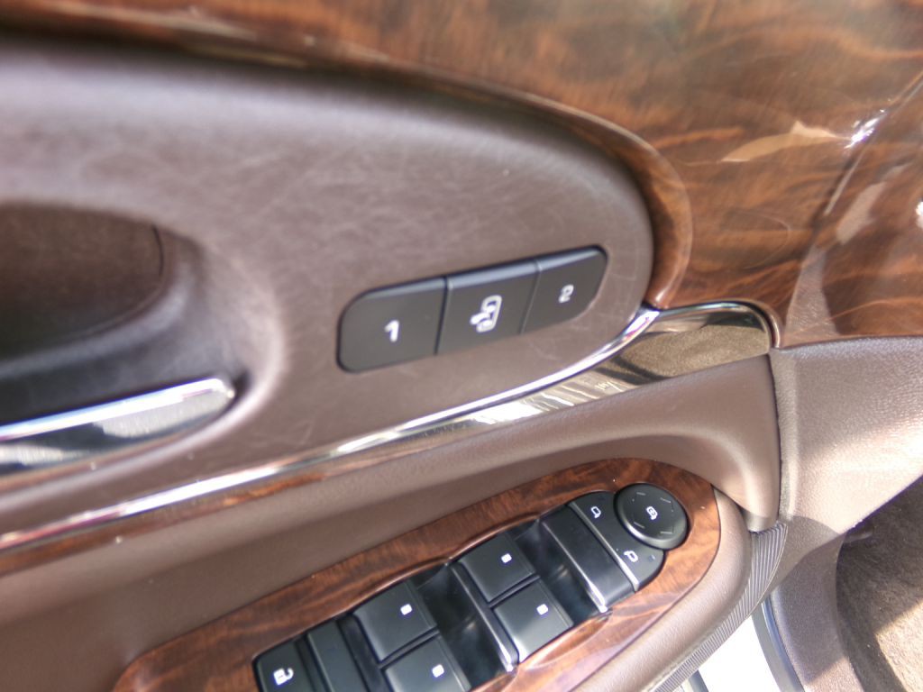 2017 Buick Enclave Image 12