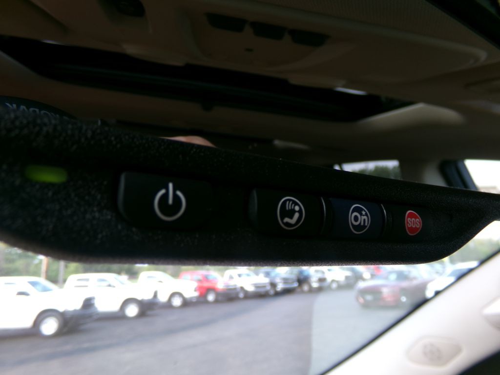 2017 Buick Enclave Image 35