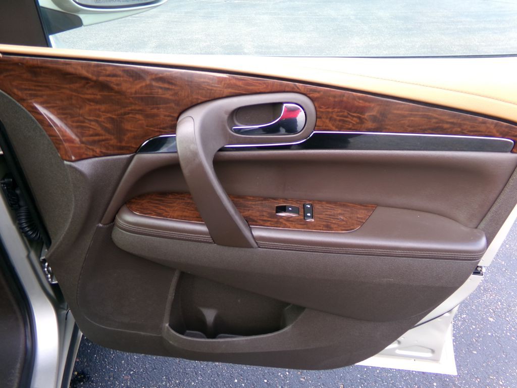 2017 Buick Enclave Image 48