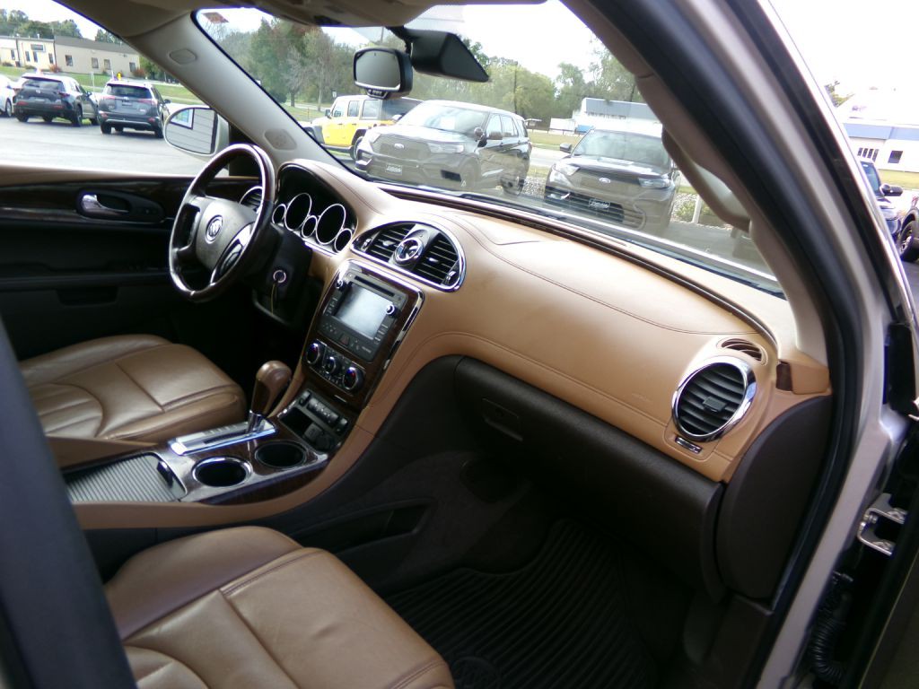 2017 Buick Enclave Image 50