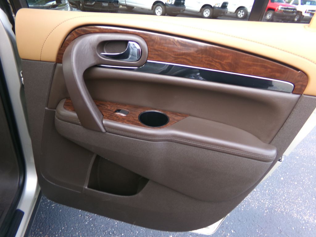 2017 Buick Enclave Image 52