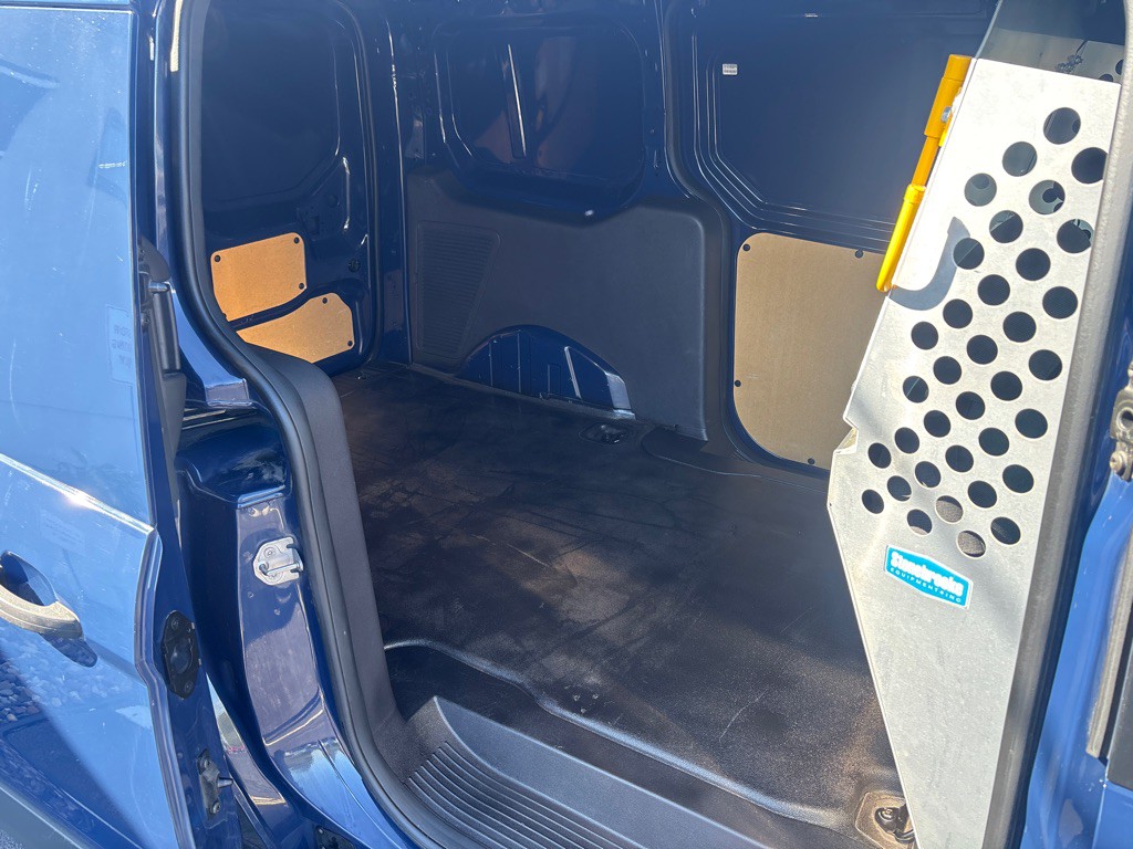 2017 Ford Transit Connect Image 24