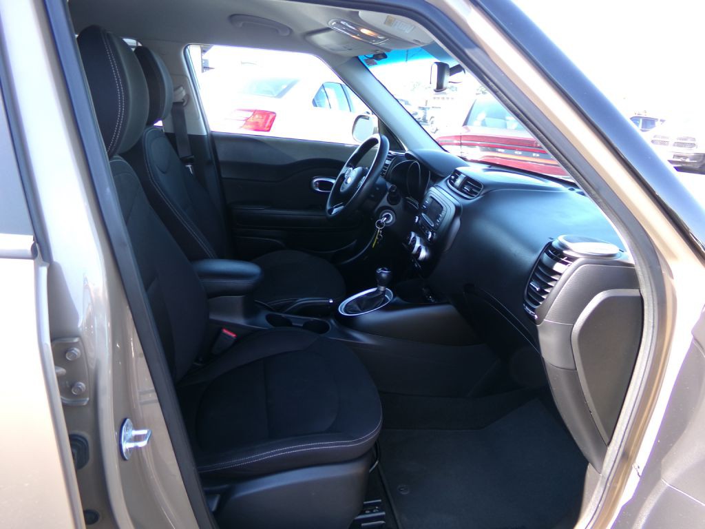2016 Kia Soul Image 26