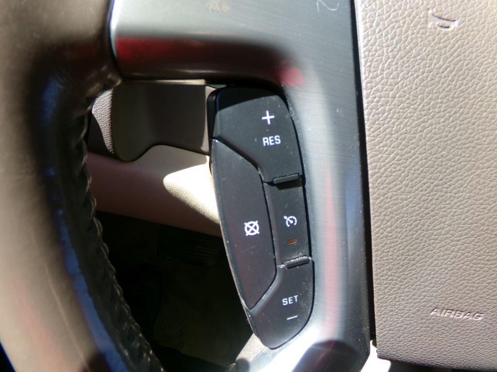 2012 Chevrolet Suburban Image 19