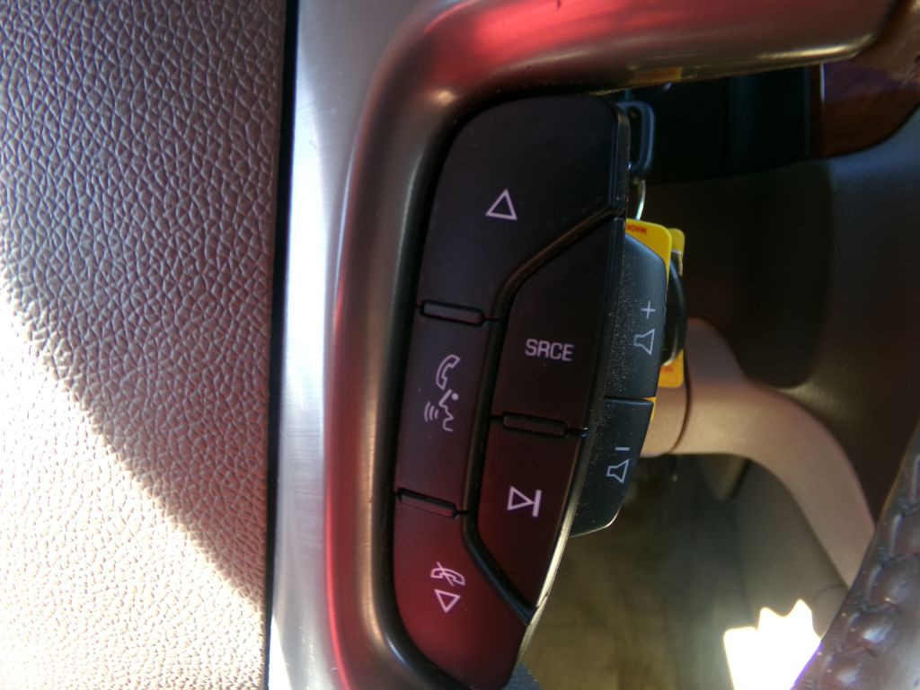 2012 Chevrolet Suburban Image 20