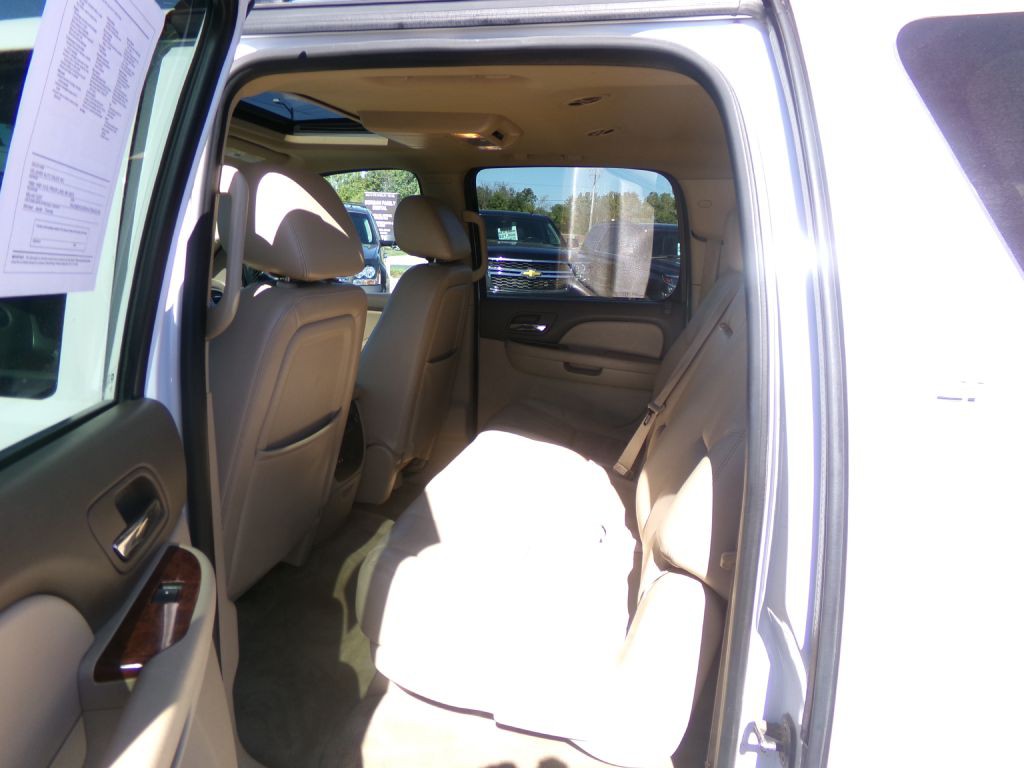 2012 Chevrolet Suburban Image 33
