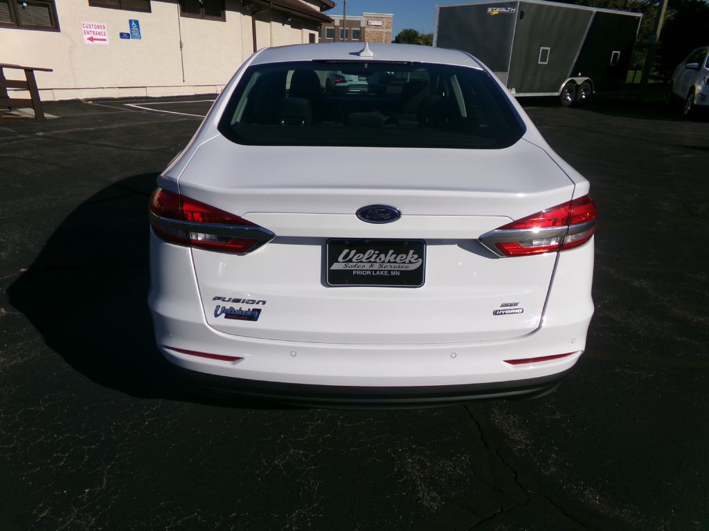 2020 Ford Fusion Image 5