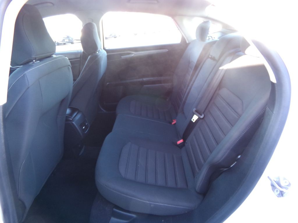 2020 Ford Fusion Image 35