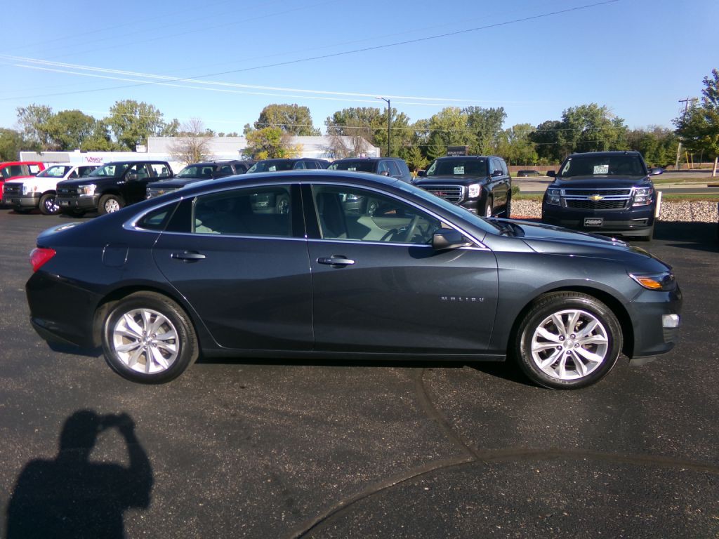 2020 Chevrolet Malibu Image 3