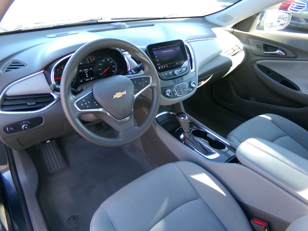 2020 Chevrolet Malibu Image 14