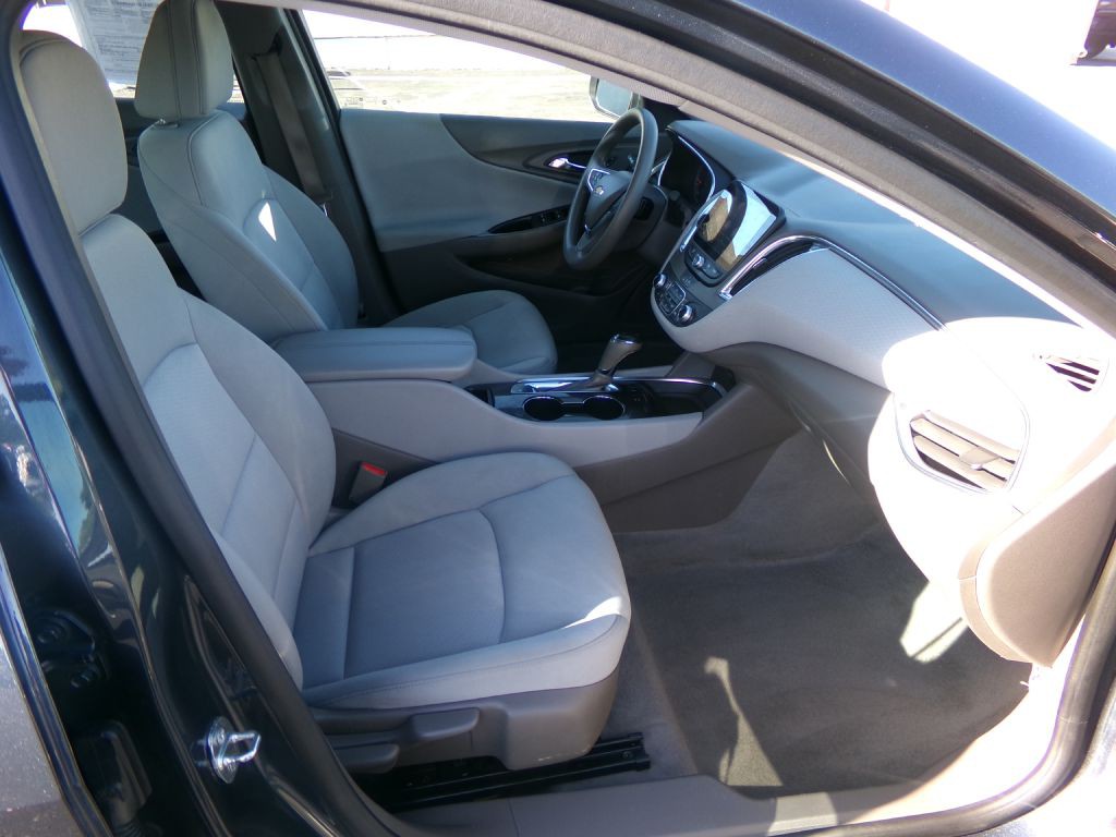 2020 Chevrolet Malibu Image 27