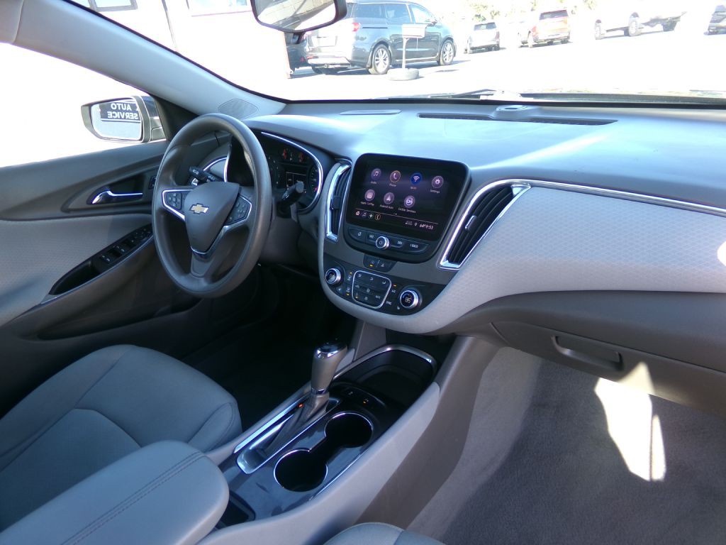 2020 Chevrolet Malibu Image 28