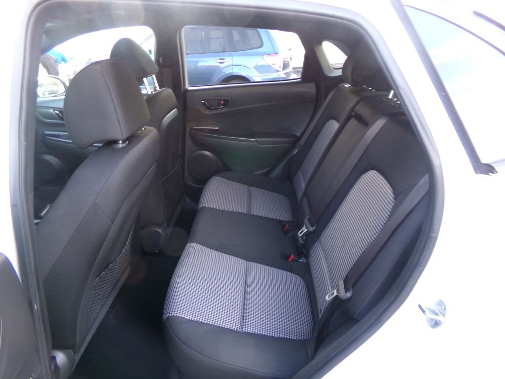 2021 Hyundai Kona Image 35