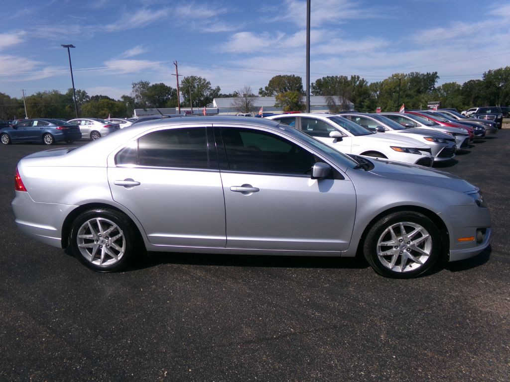 2011 Ford Fusion Image 2