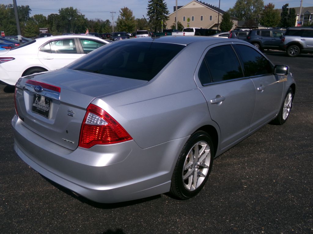 2011 Ford Fusion Image 3