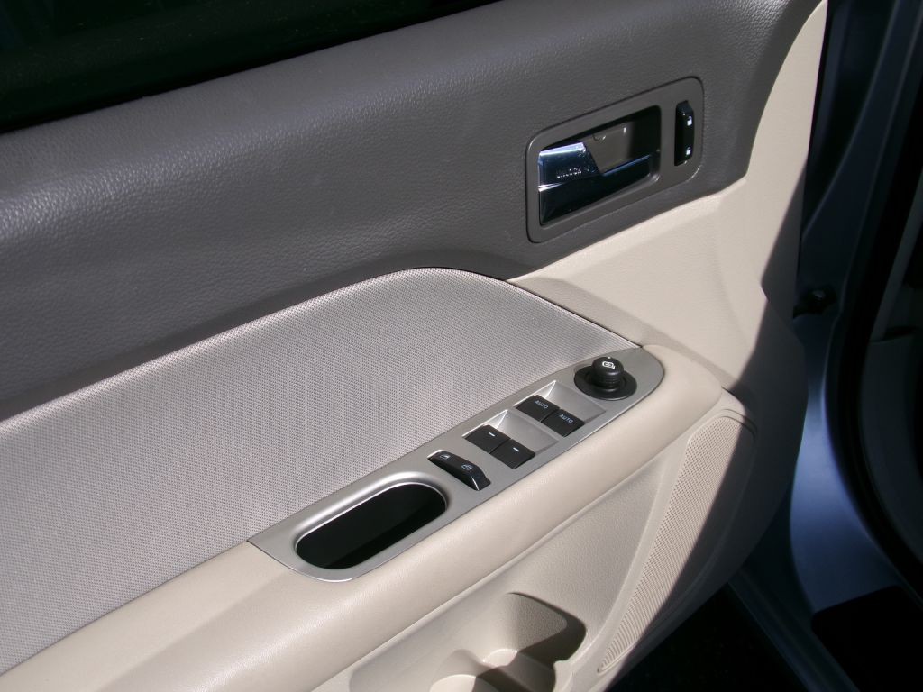 2011 Ford Fusion Image 10