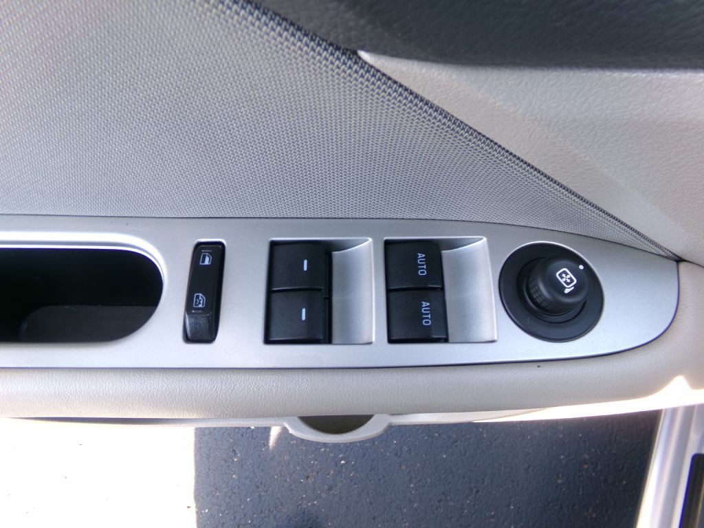 2011 Ford Fusion Image 11