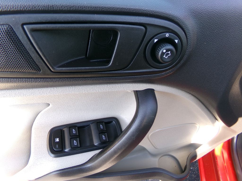 2019 Ford Fiesta Image 13