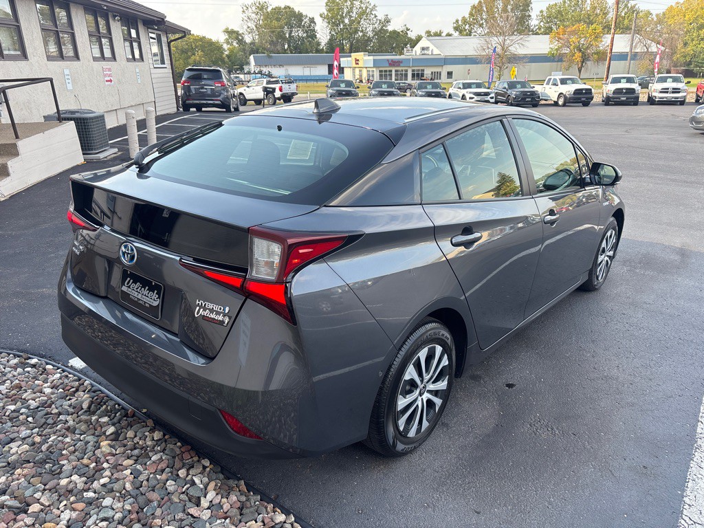 2020 Toyota Prius Image 3