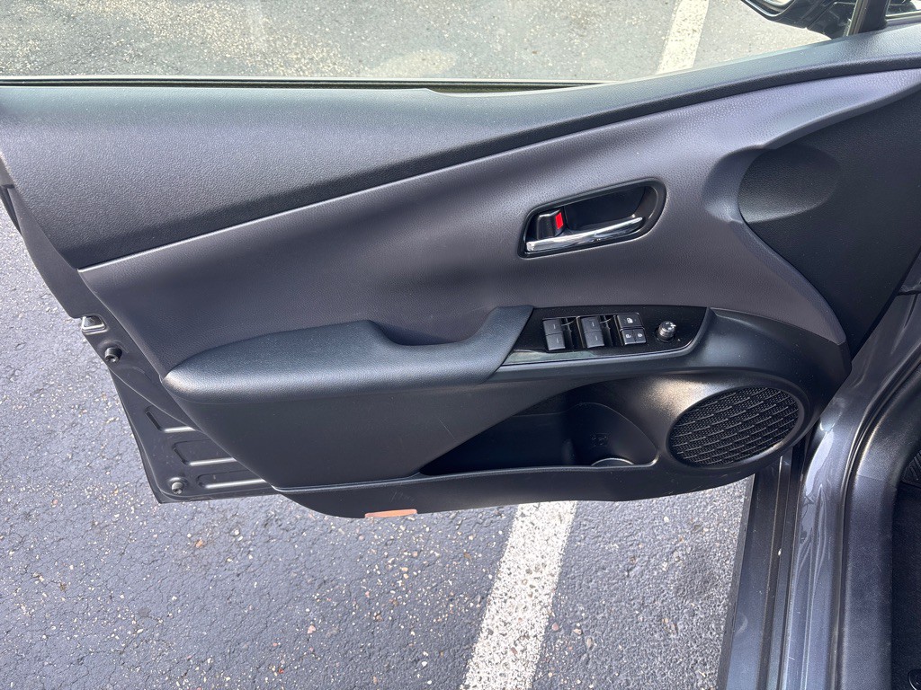 2020 Toyota Prius Image 9