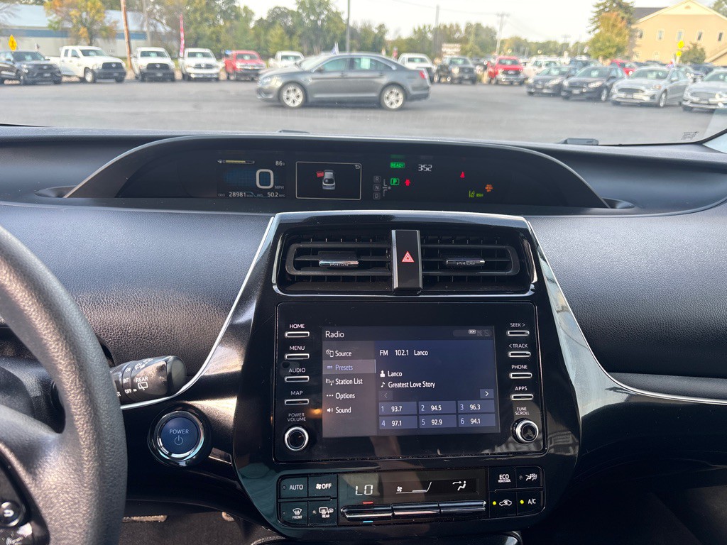 2020 Toyota Prius Image 17