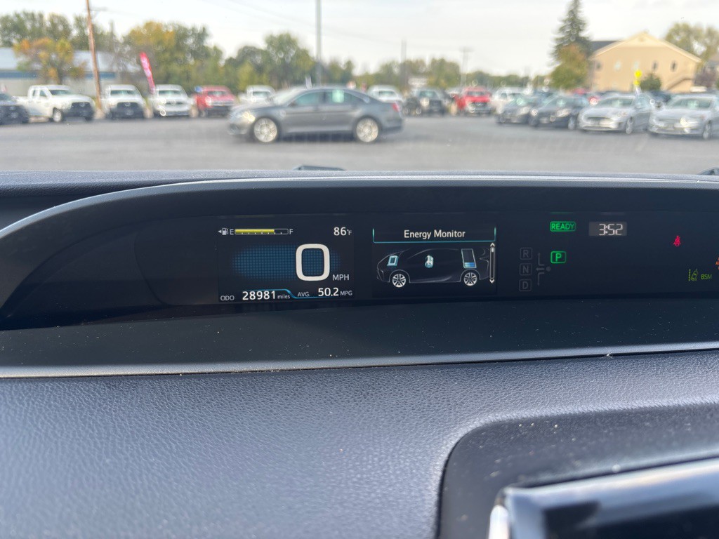 2020 Toyota Prius Image 18