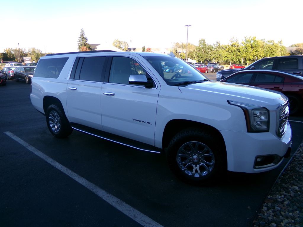 2018 GMC Yukon Image 1
