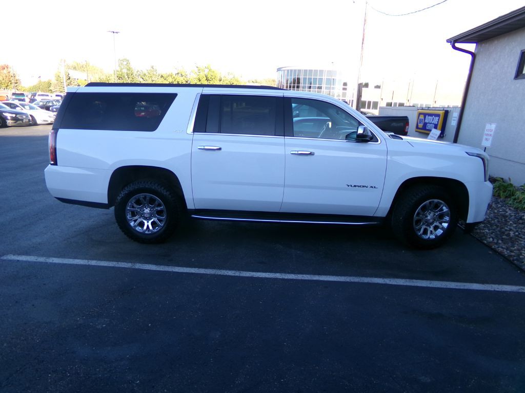 2018 GMC Yukon Image 2