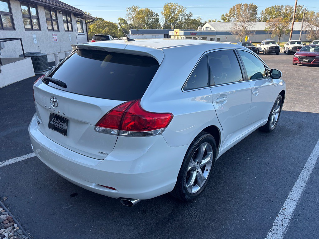 2009 Toyota Venza Image 3