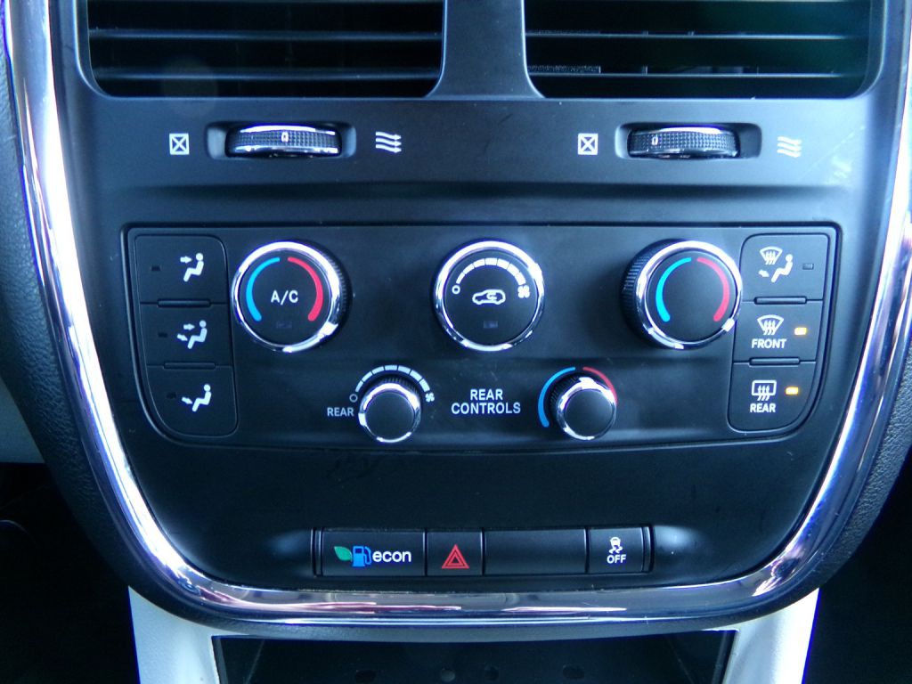 2016 Dodge Grand Caravan Image 23