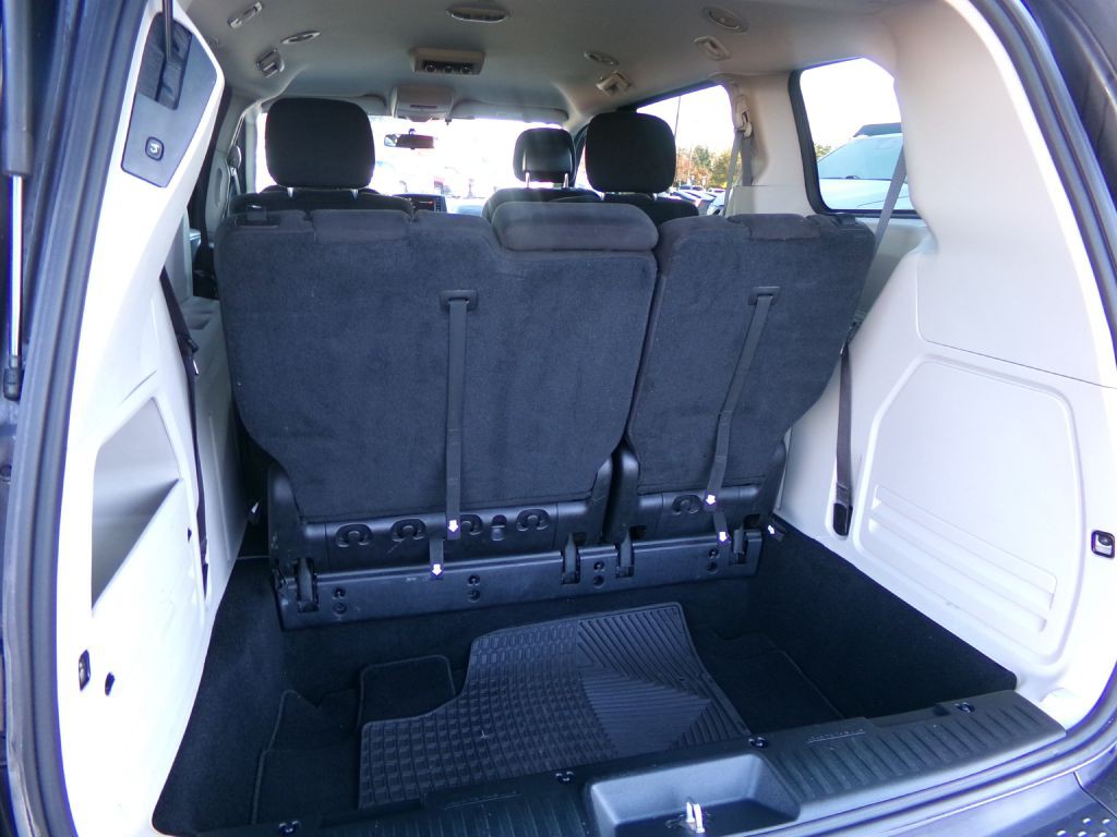 2016 Dodge Grand Caravan Image 40