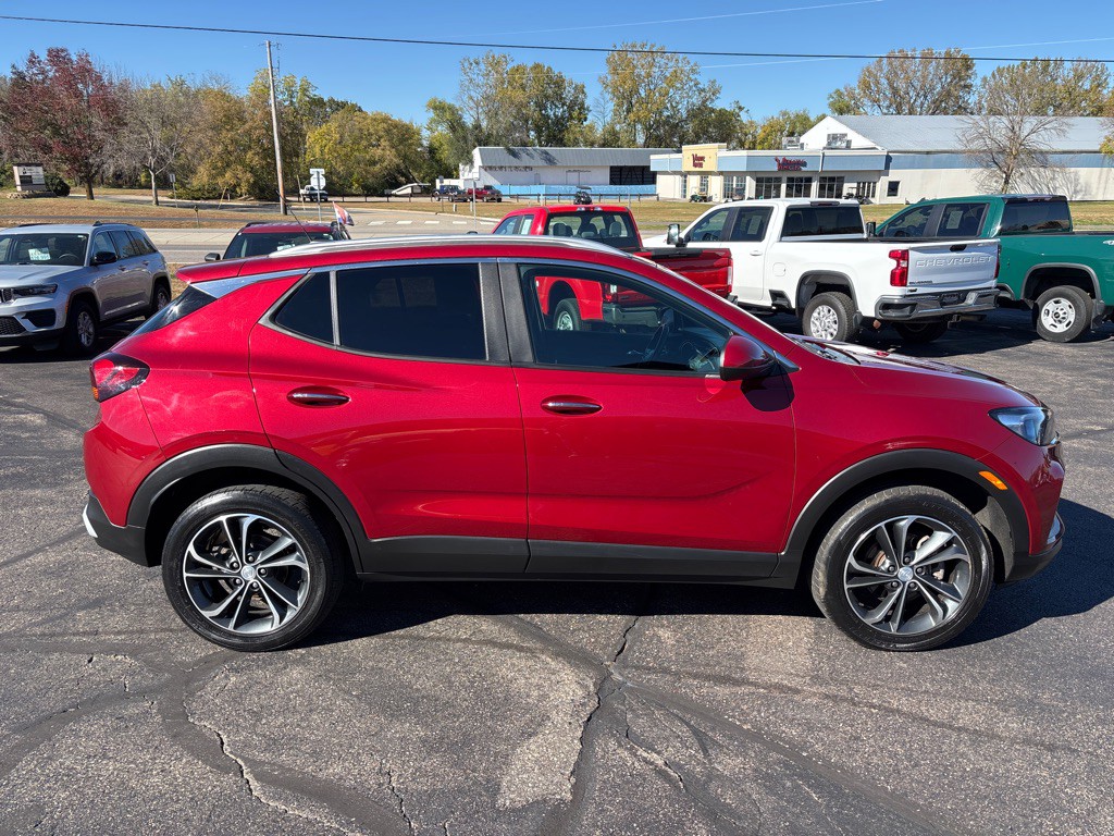 2021 Buick Enclave Image 2