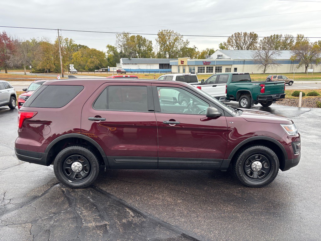 2019 Ford Explorer Image 2