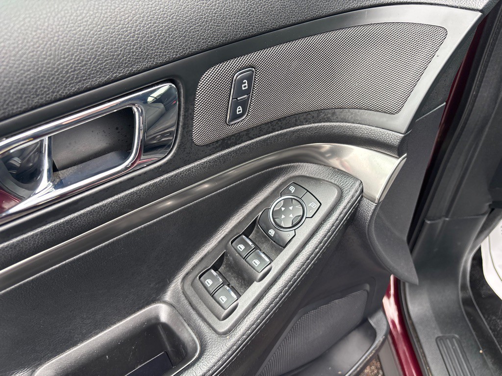2019 Ford Explorer Image 10