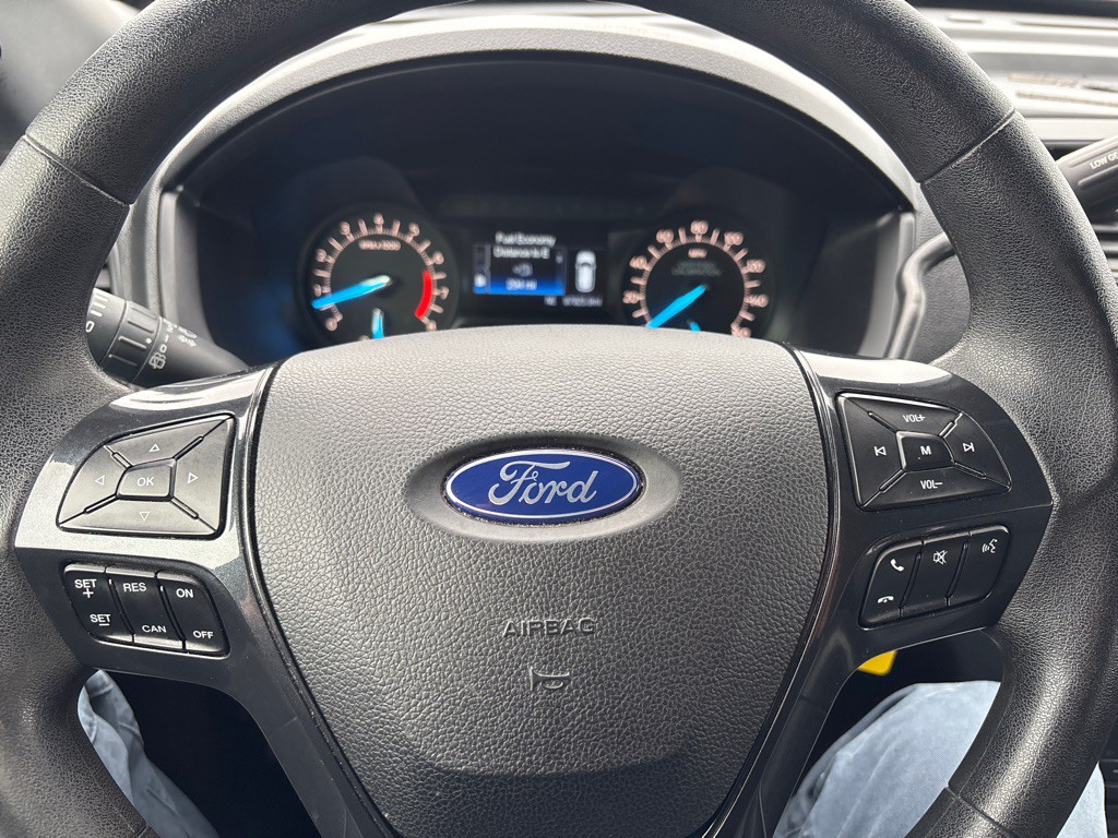 2019 Ford Explorer Image 16