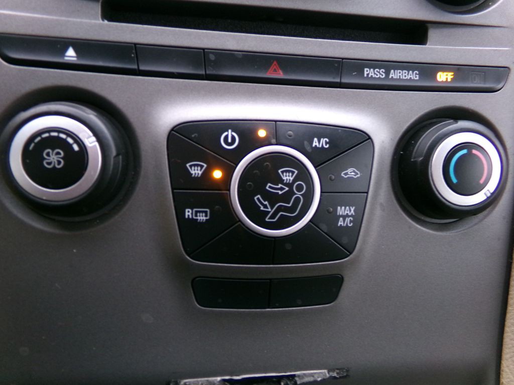 2016 Ford Taurus Image 21