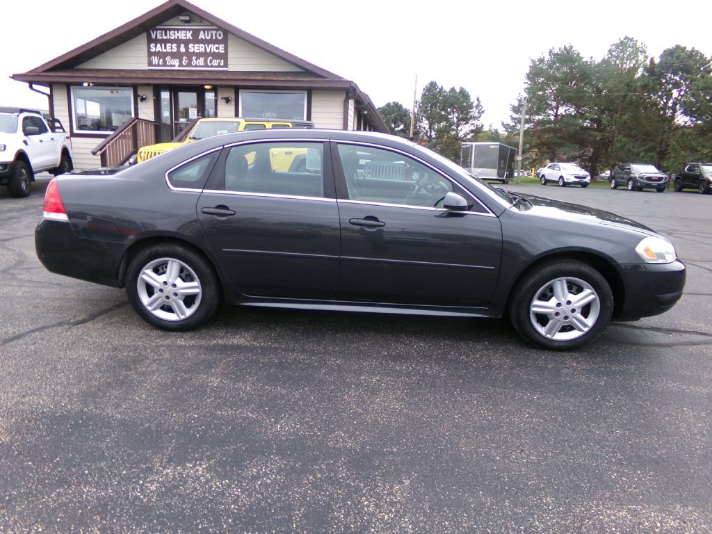 2013 Chevrolet Impala Image 2